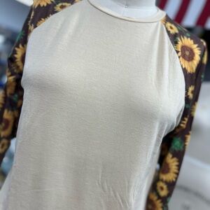 Sunflower Raglan Baseball Tee M